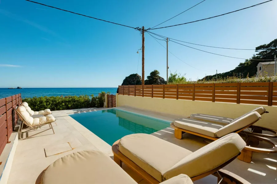 Jeanne del mar beachfront suites pool sunloungers sea view
